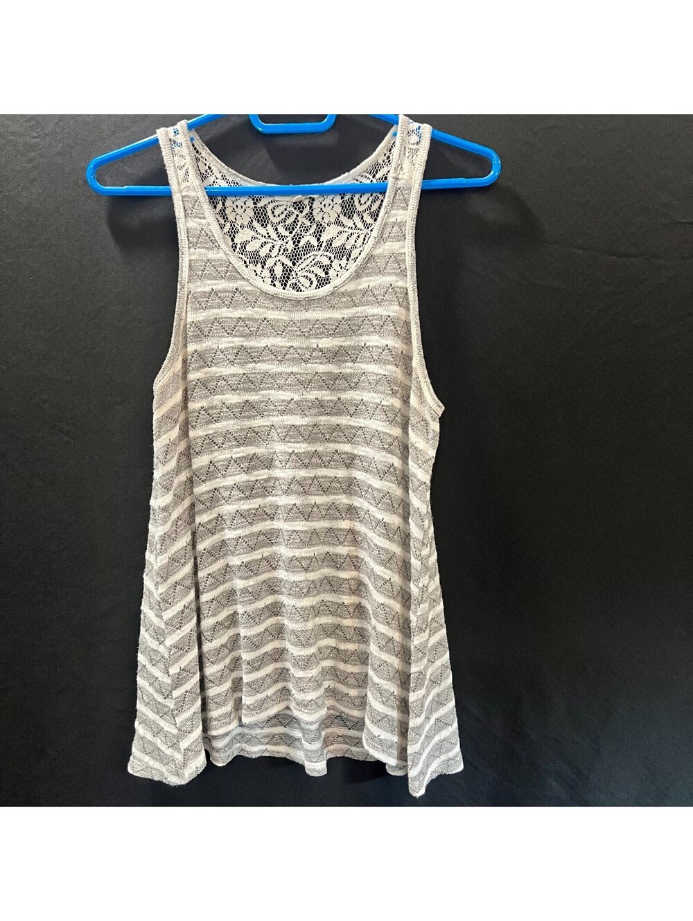 Hem & Thread Women S Gray Ivory Striped Lace Back Longline Tank Top